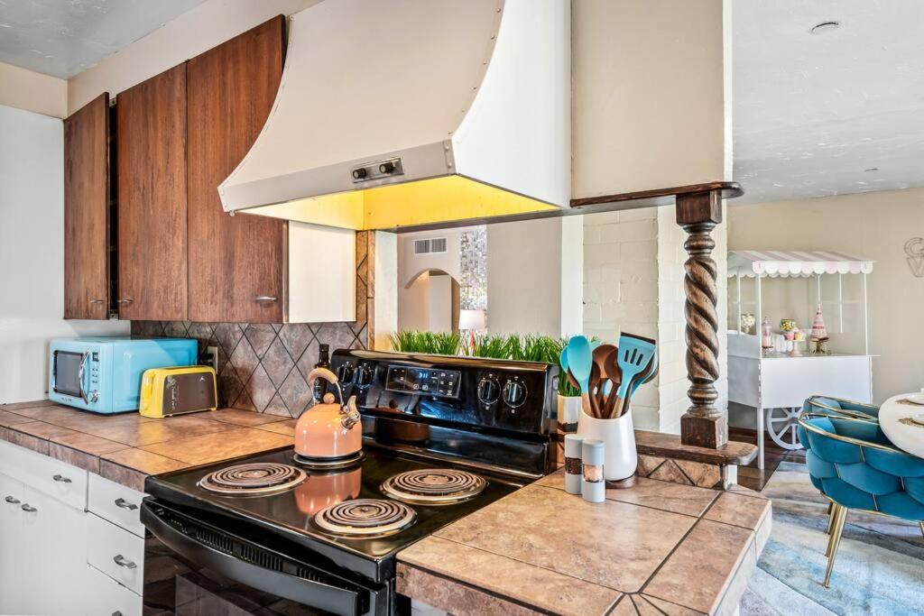 Escape: 5br - Pool - Ccp - Eclectic-themed Tucson