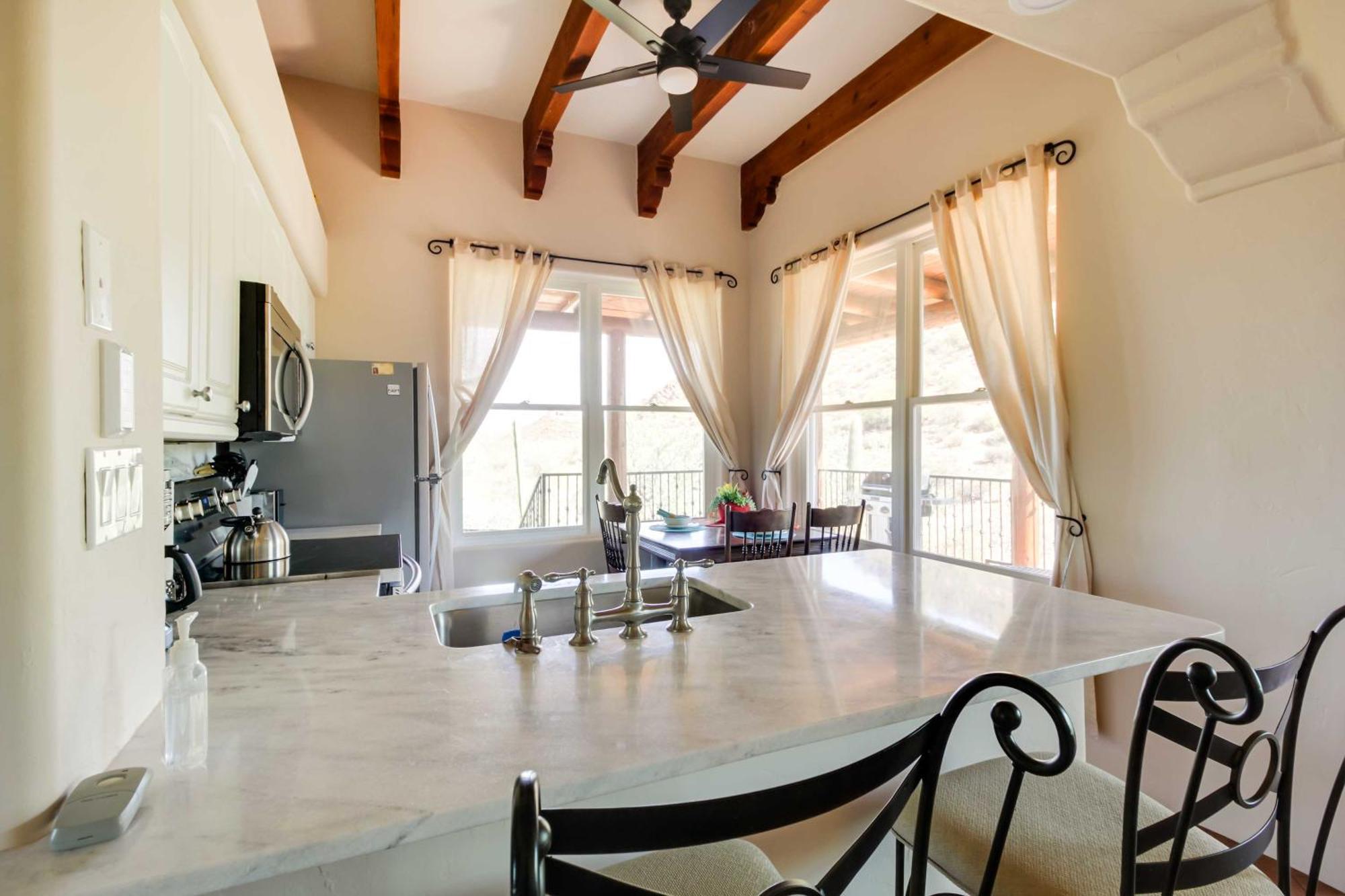El Diamante Mtn-view Casita With Private Jacuzzi!