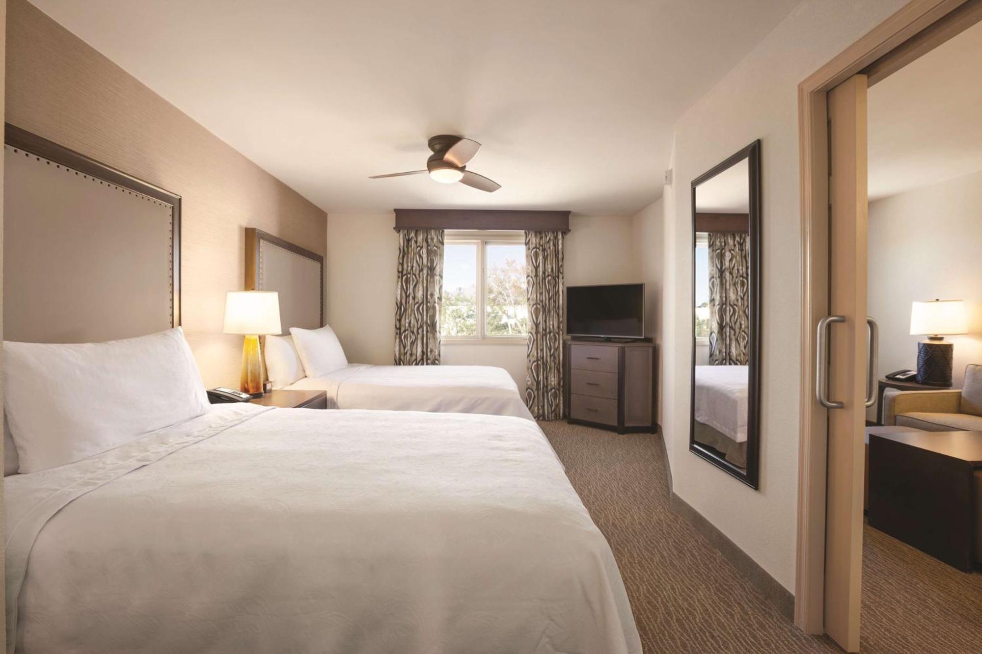 Homewood St. Philip's Plaza Hotel Tucson