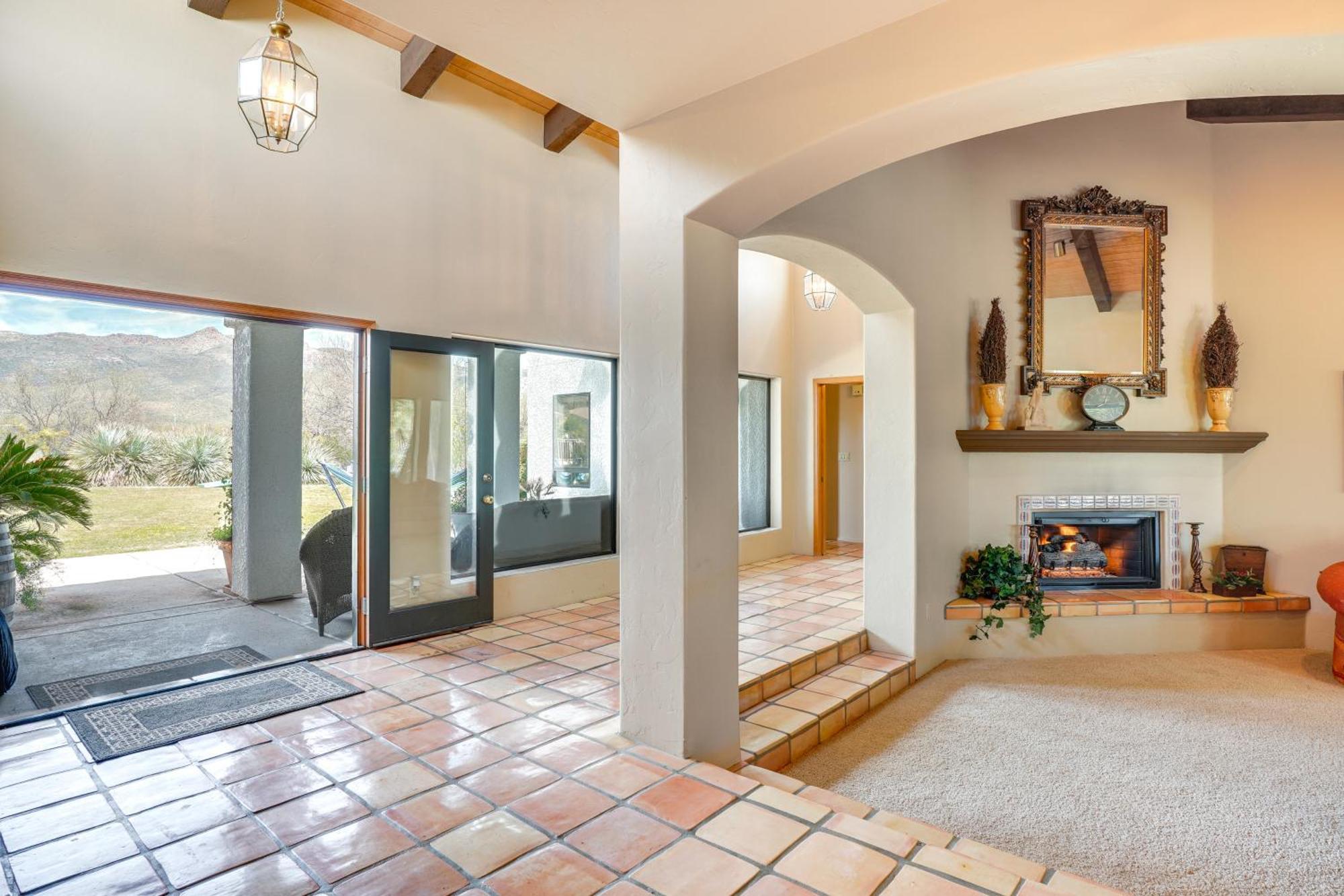 Beautiful Oasis With Pool, Views And Privacy!