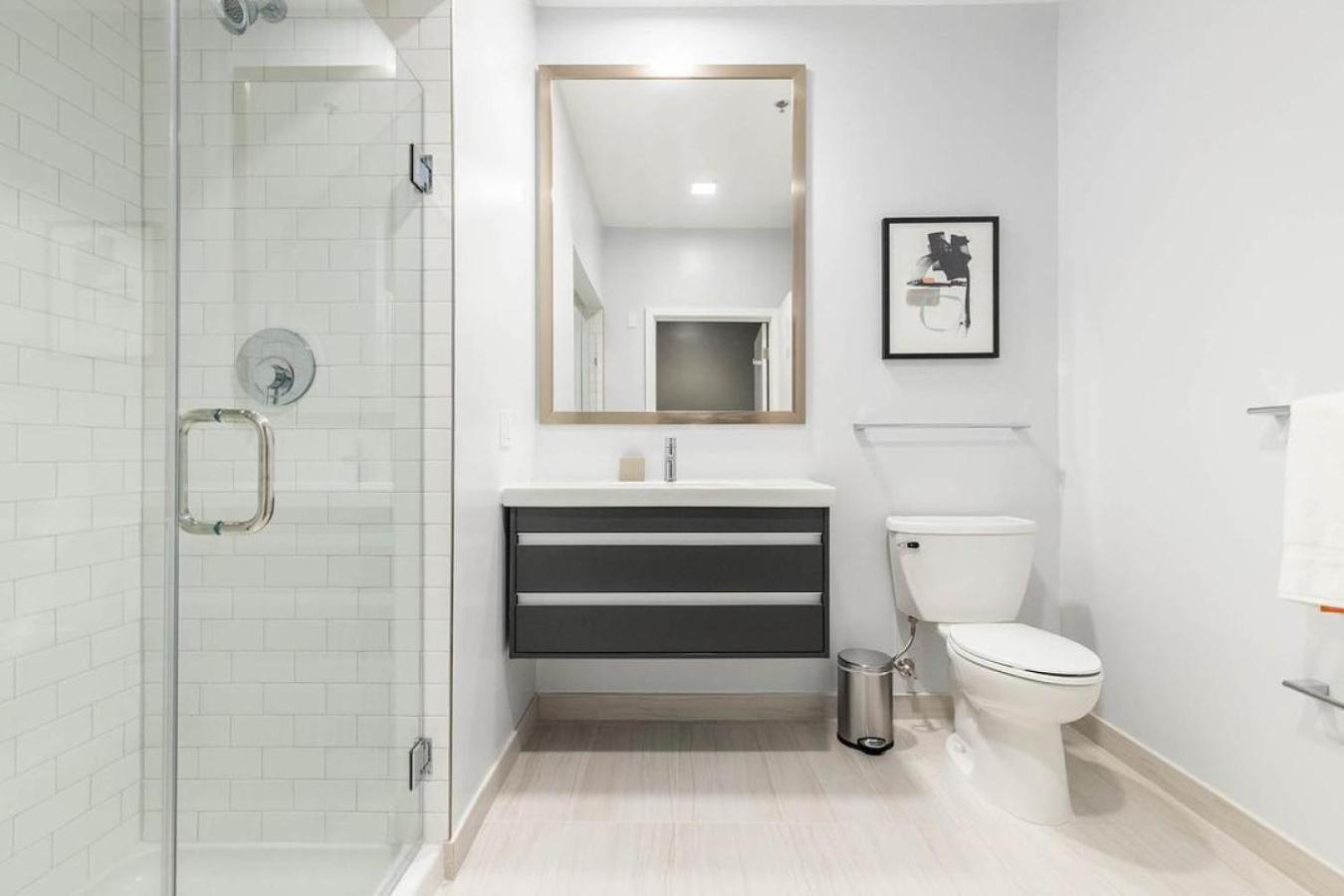 Apartment Landing At Rendezvous Urban Flats - 2 Bedrooms In South *