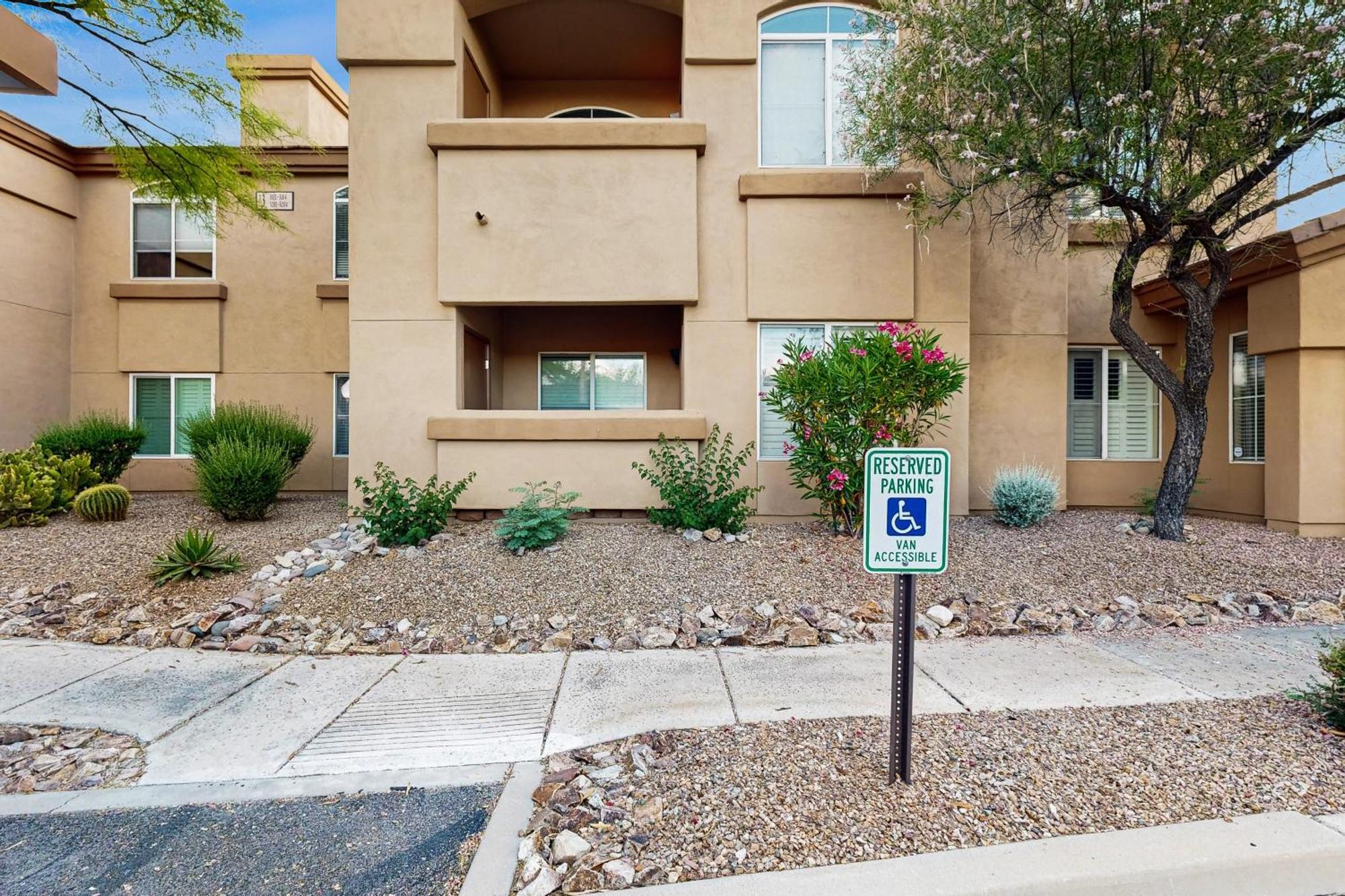 Bella Vista At Pinnacle Canyon #3201