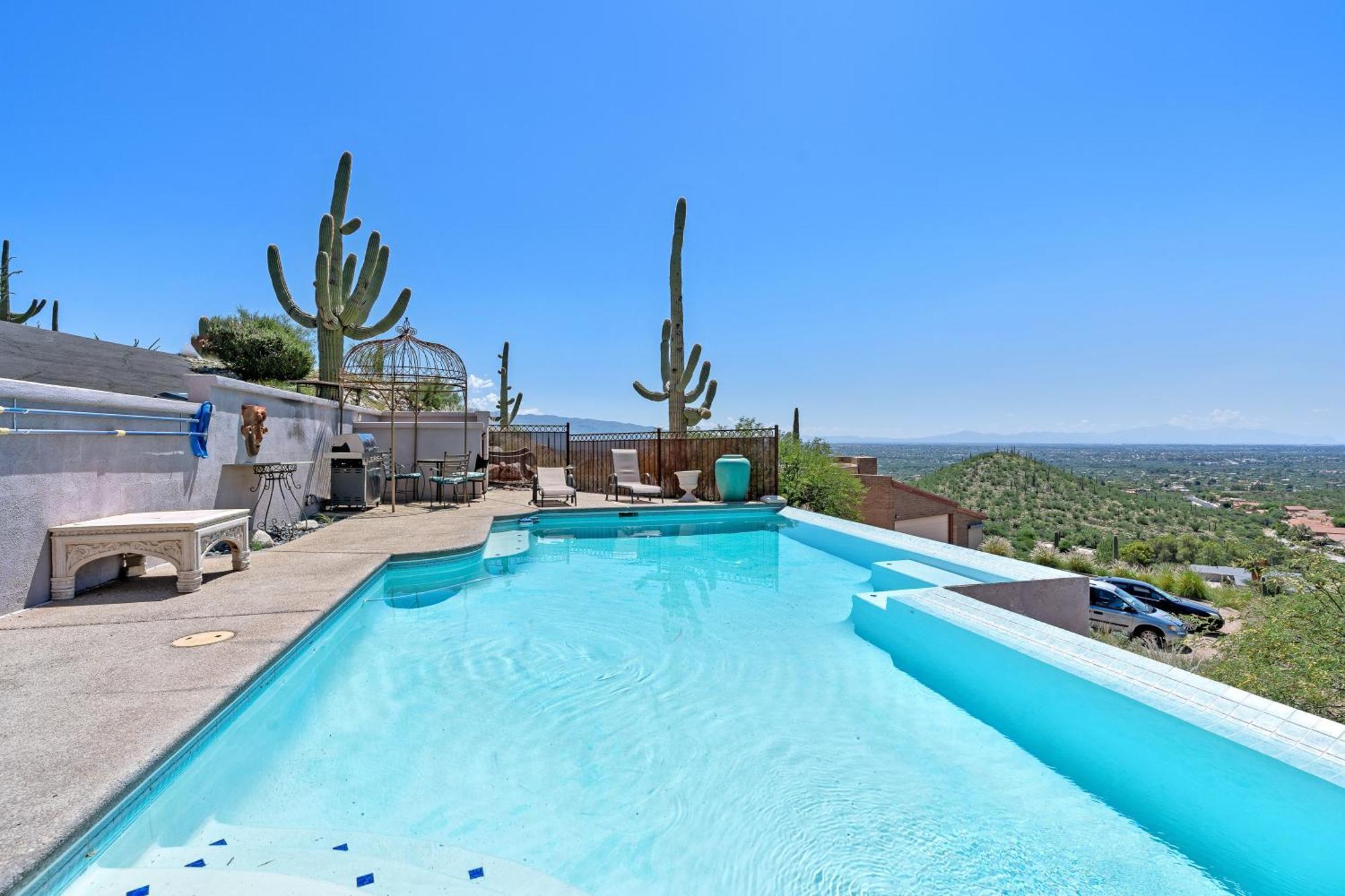 Hilltop Estate Holiday home Tucson