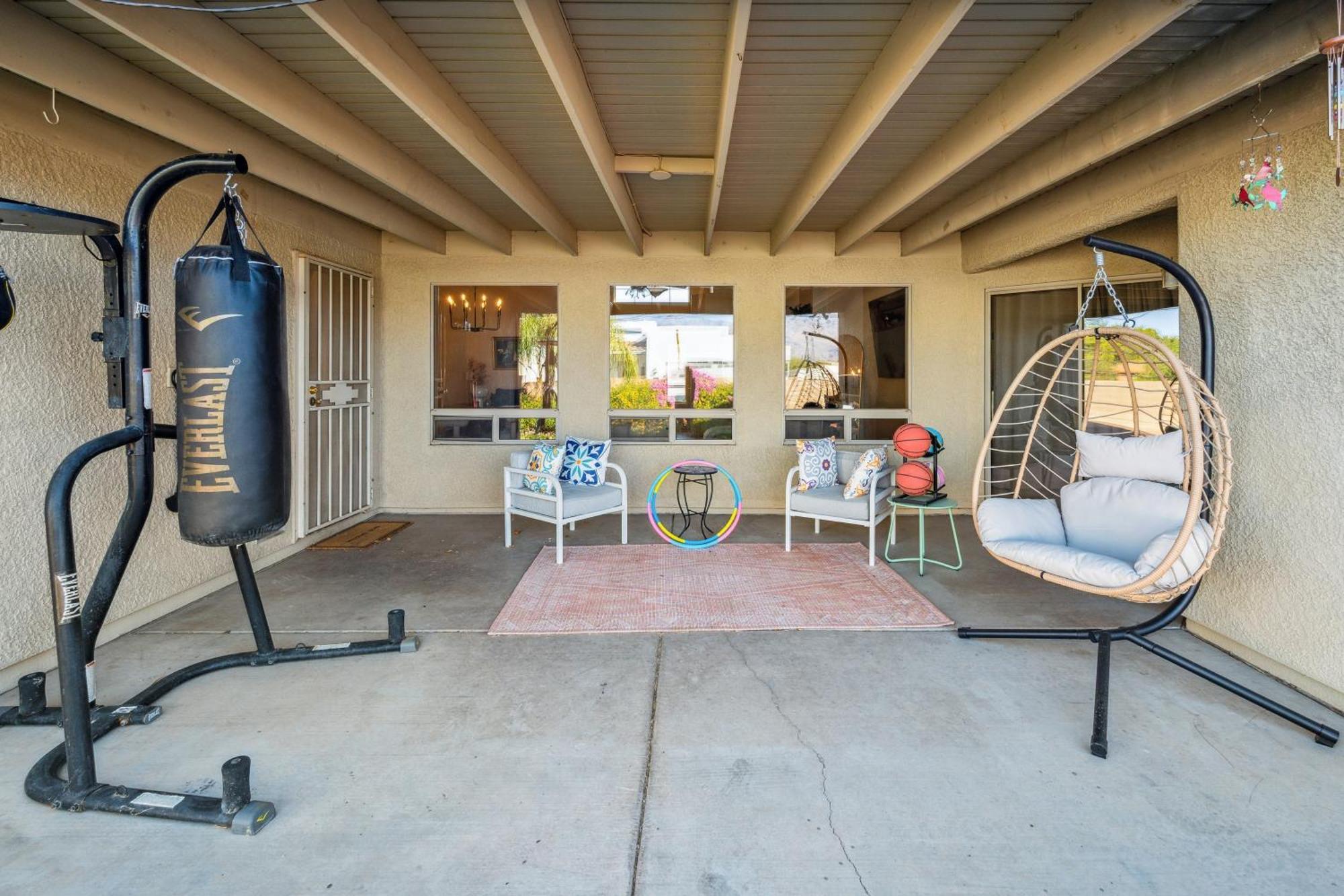 The Perfect Family Escape- Spacious And Cozy Holiday home