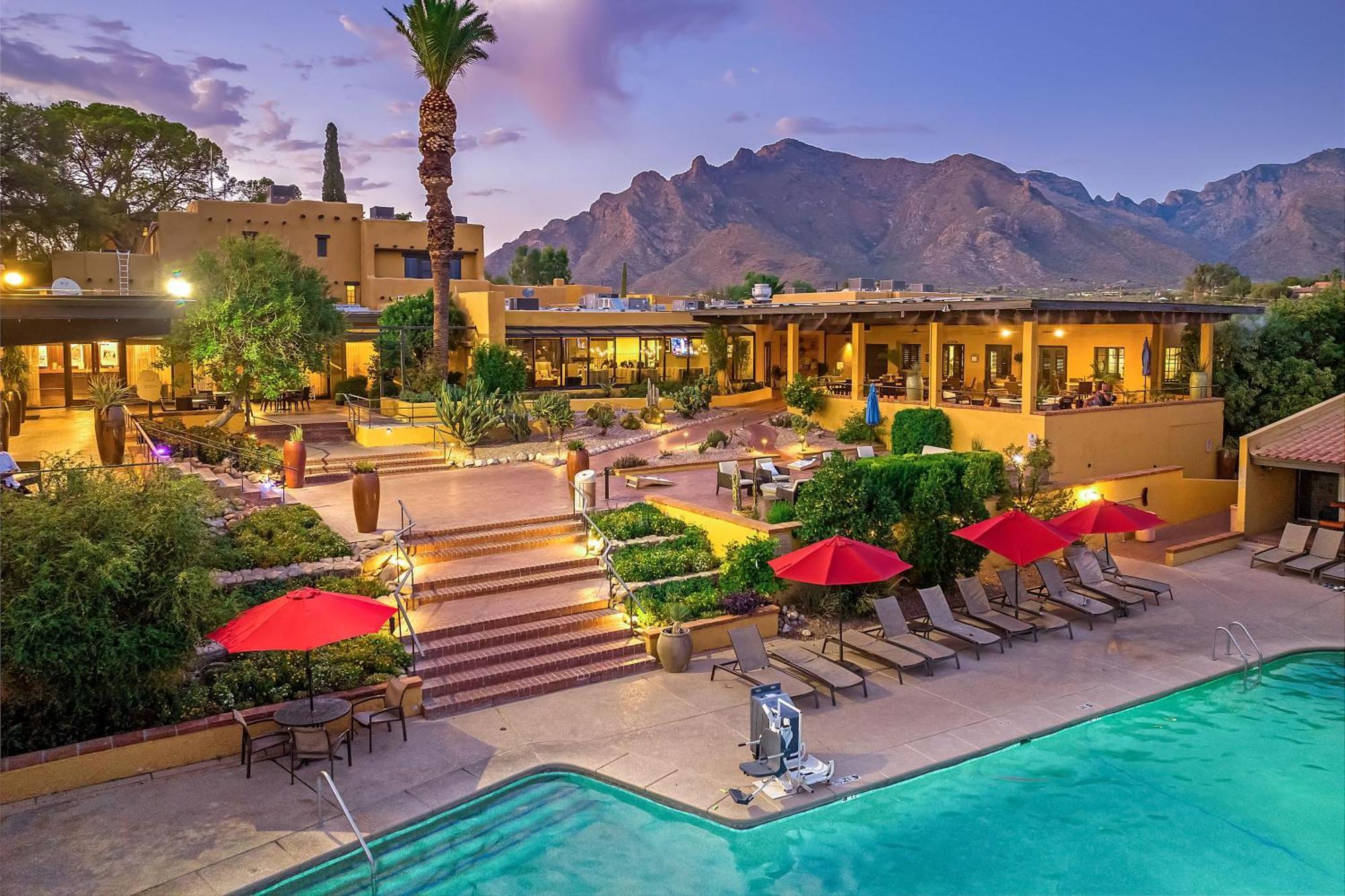 Resort Westward Look Wyndham Grand & Casas Adobes