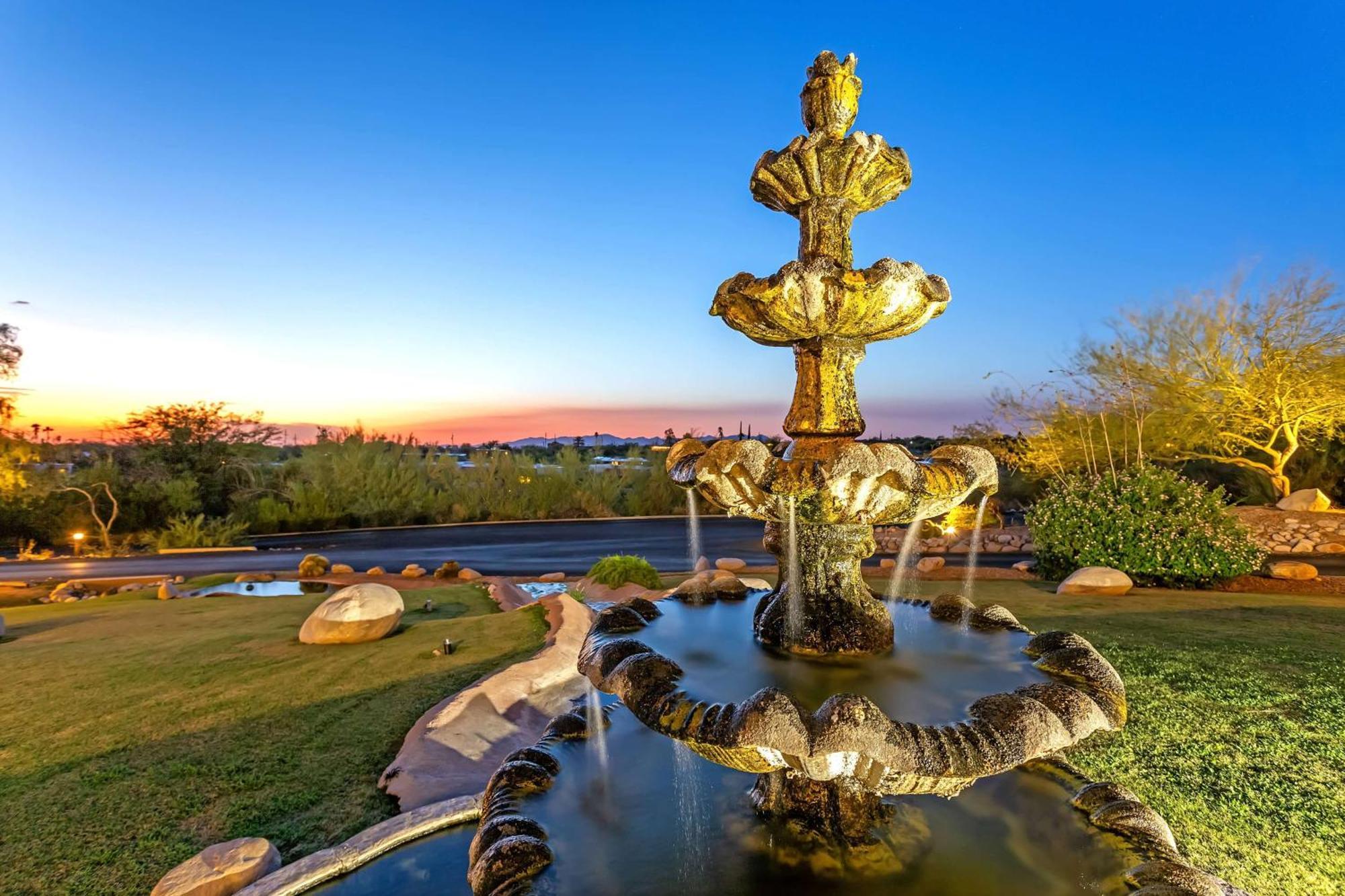 Westward Look Wyndham Grand & Casas Adobes