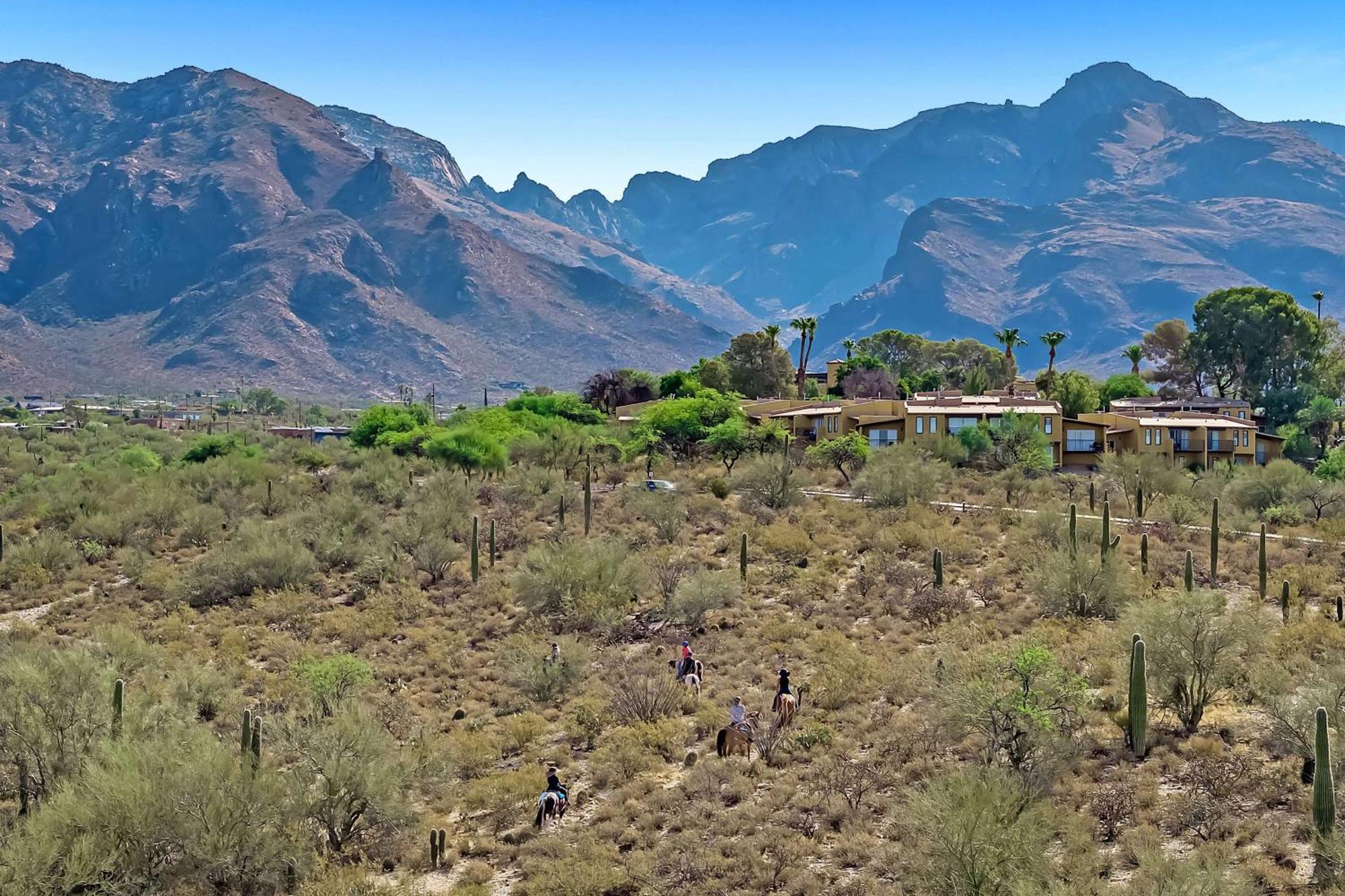 Westward Look Wyndham Grand & 4* Casas Adobes
