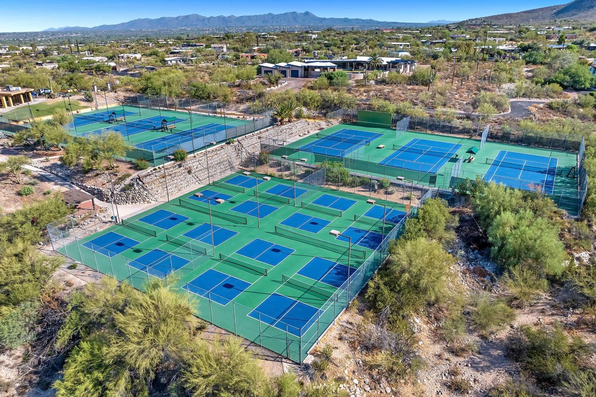 Resort Westward Look Wyndham Grand & Casas Adobes