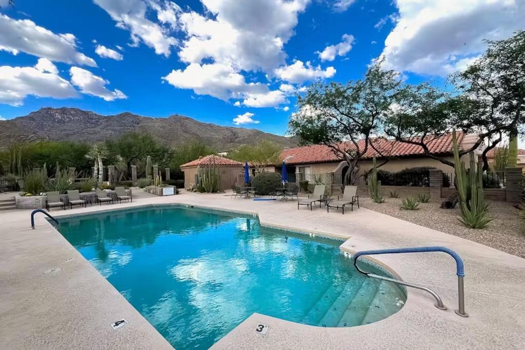 The Nest In Ventana Canyon Holiday home