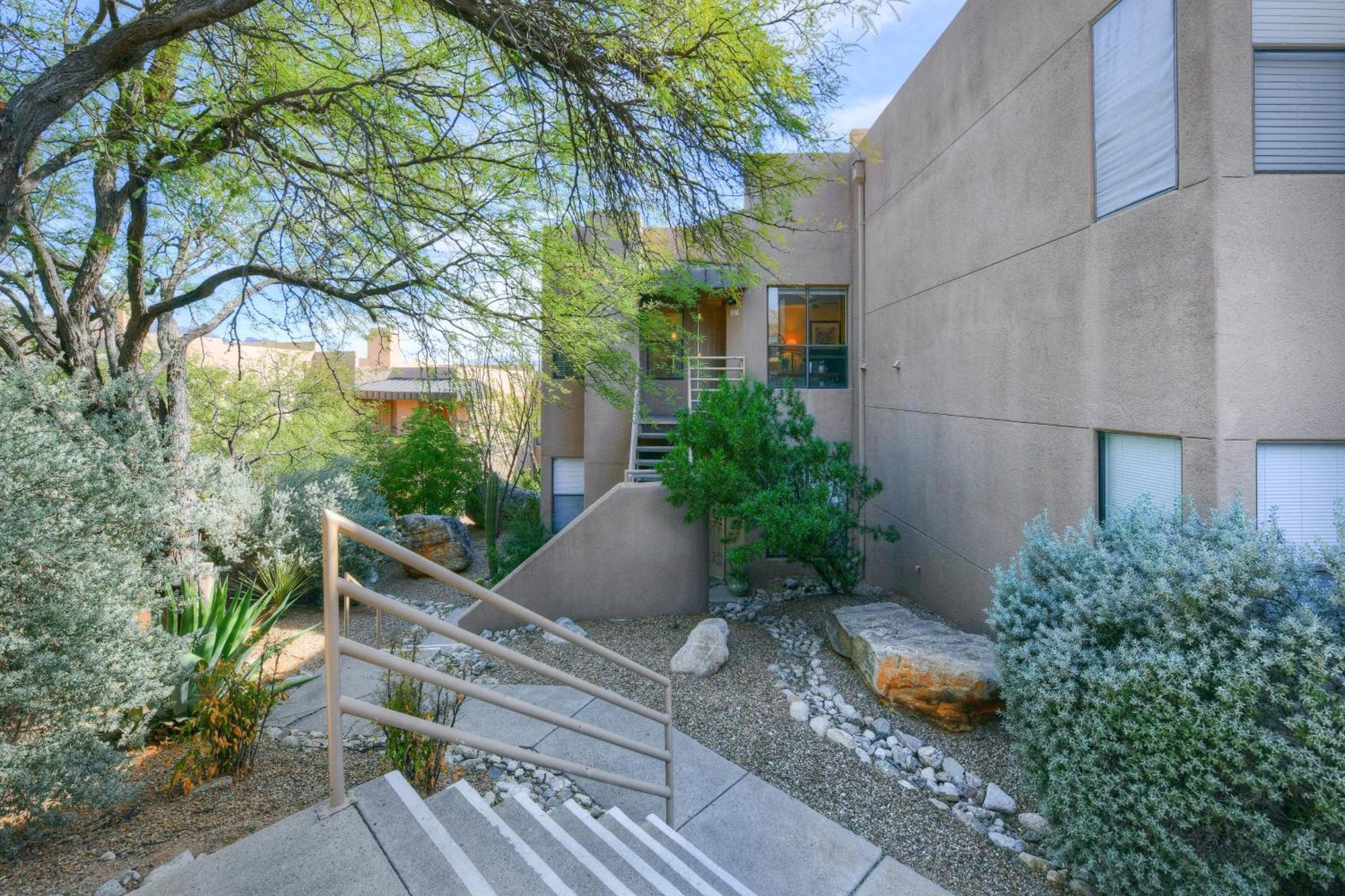 Desert Horizon Haven * Tucson