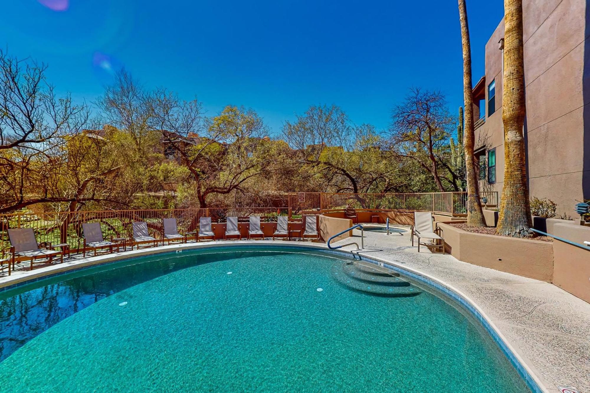 Desert Horizon Haven *