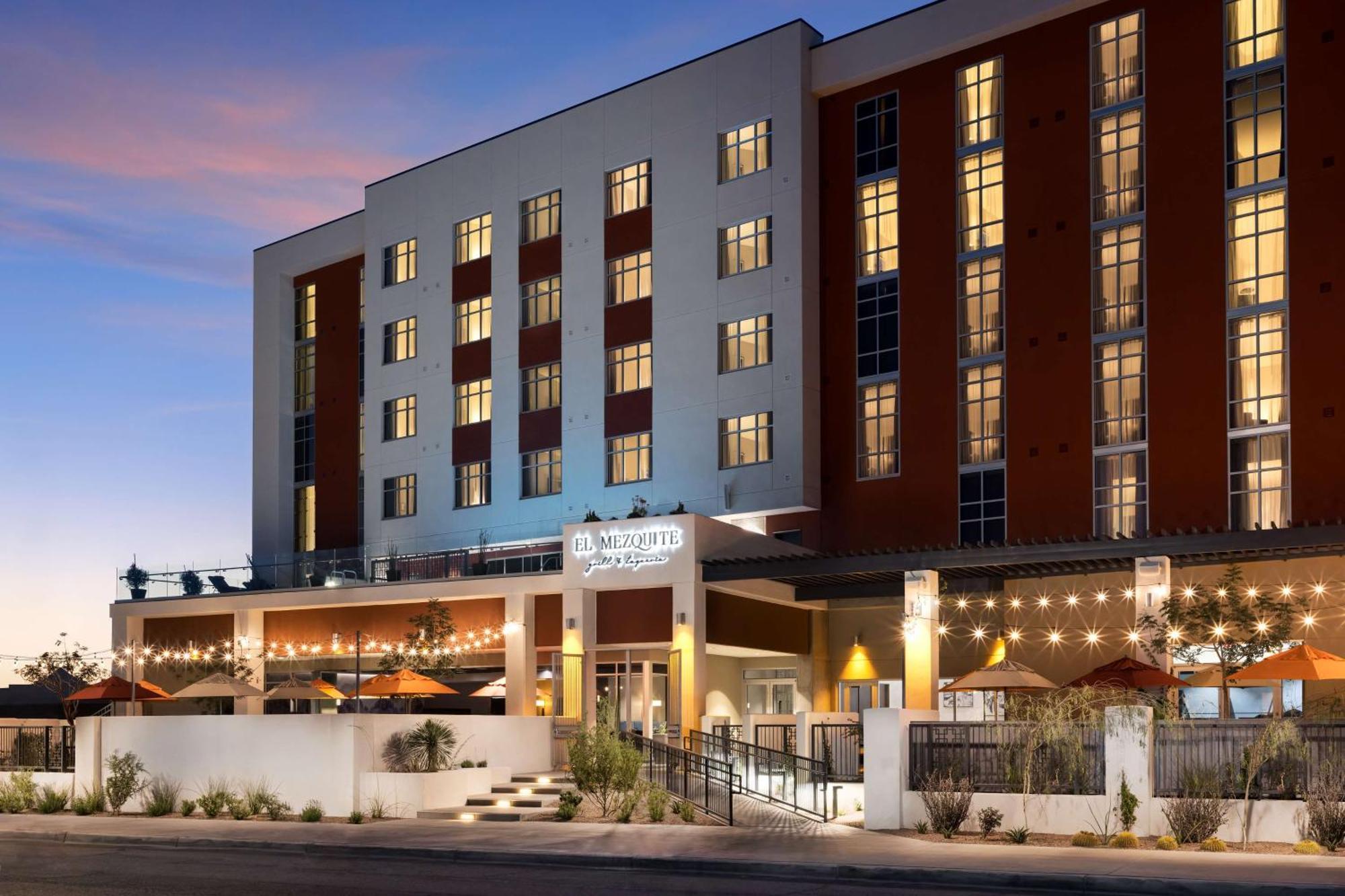 Doubletree By Hilton Downtown Convention Center Hotel