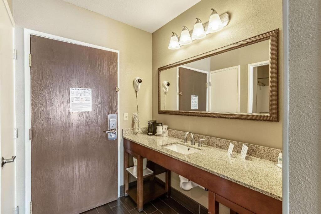 Comfort Hotel 2*