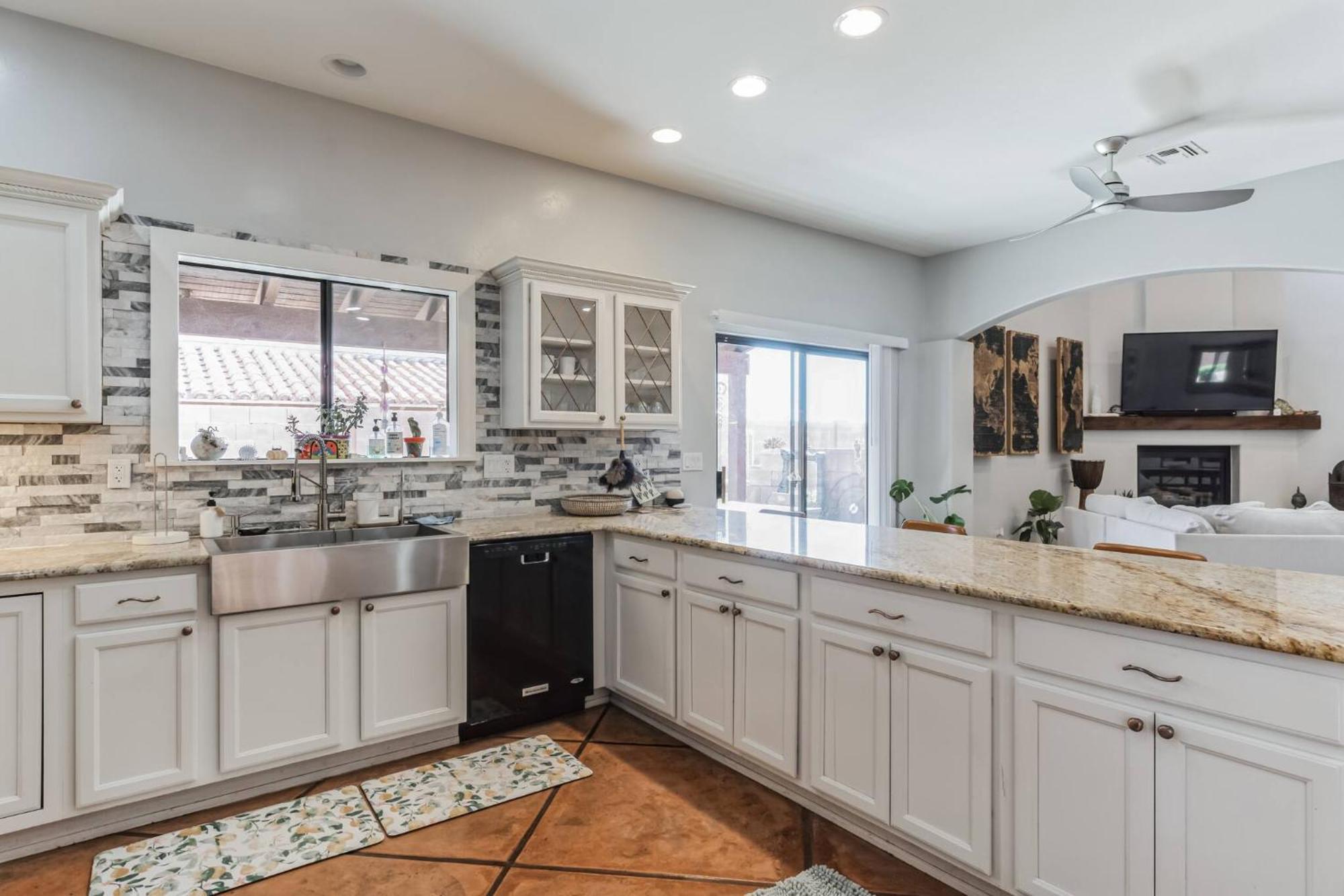 Pristine Placita | Spa-like Oasis W/ Pool & Views