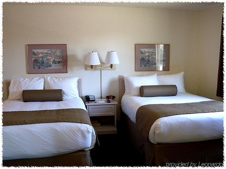 Homewood St. Philip's Plaza Hotel Tucson