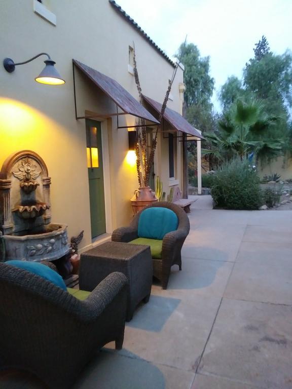 Catalina Park Bed & Breakfast 3*
