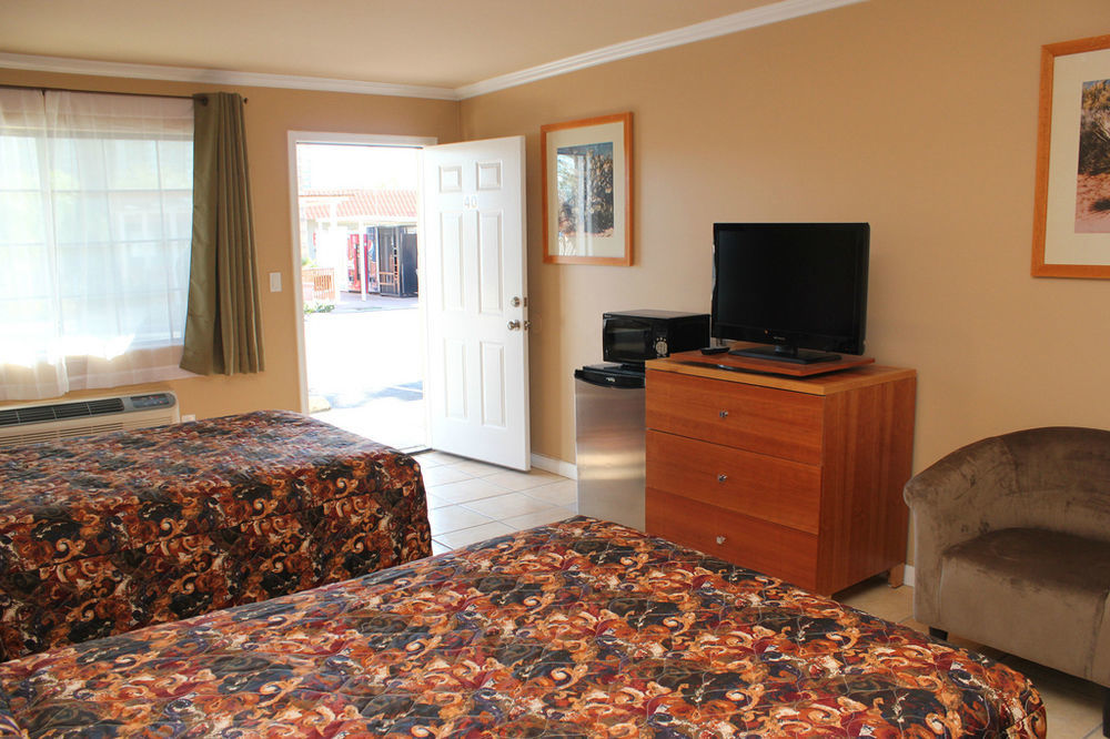 Rodeway Hotel