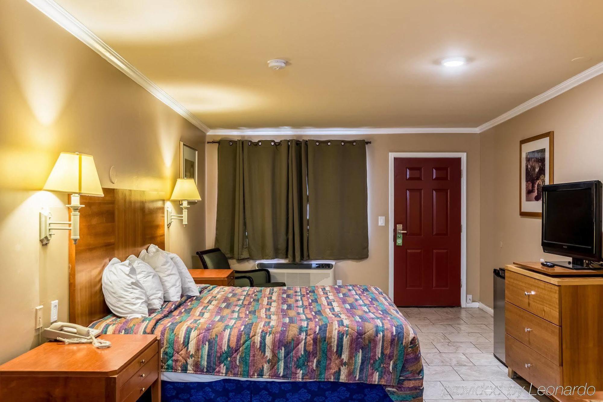 Rodeway Hotel