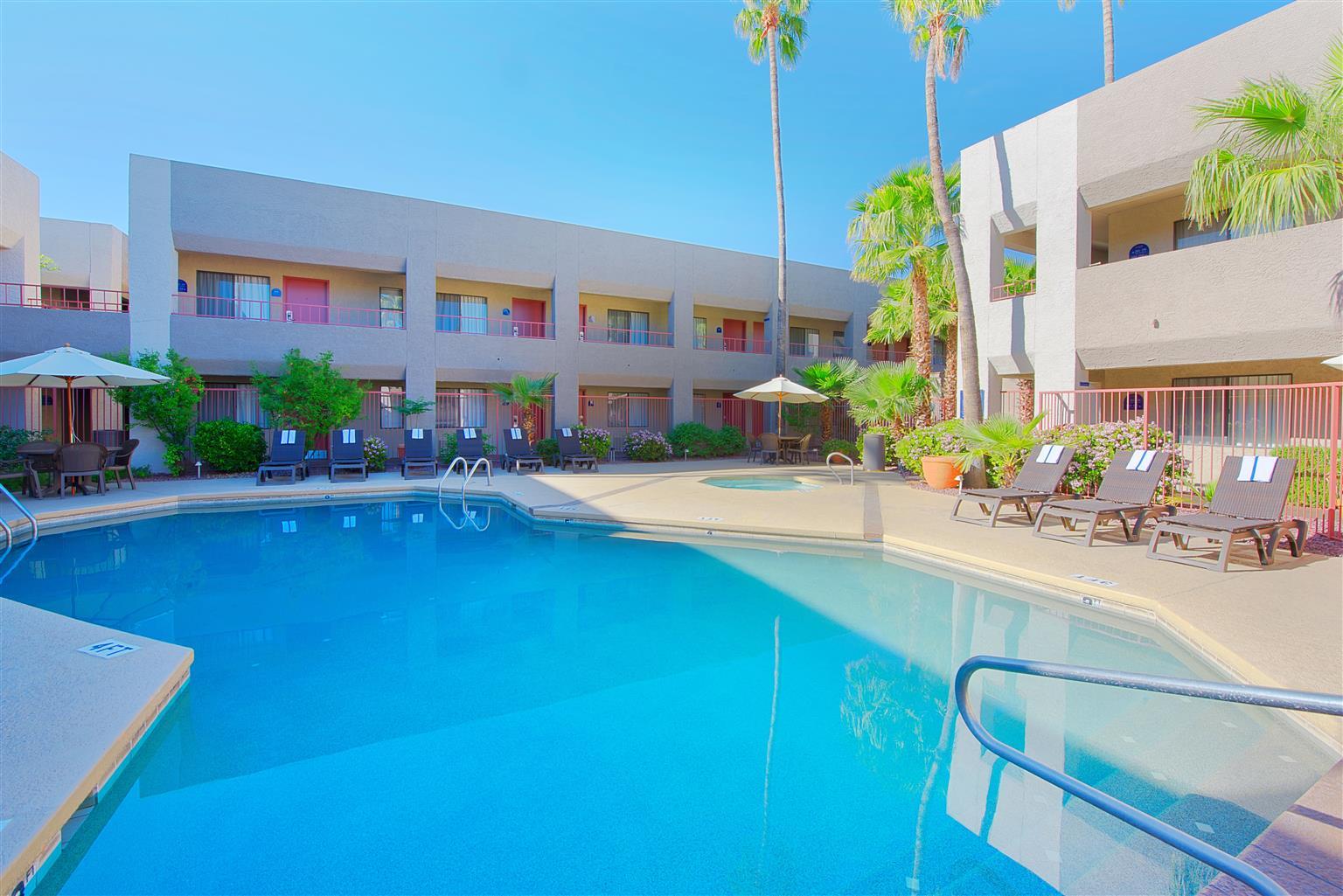 Hotel Western Innsuites Foothills & Casas Adobes