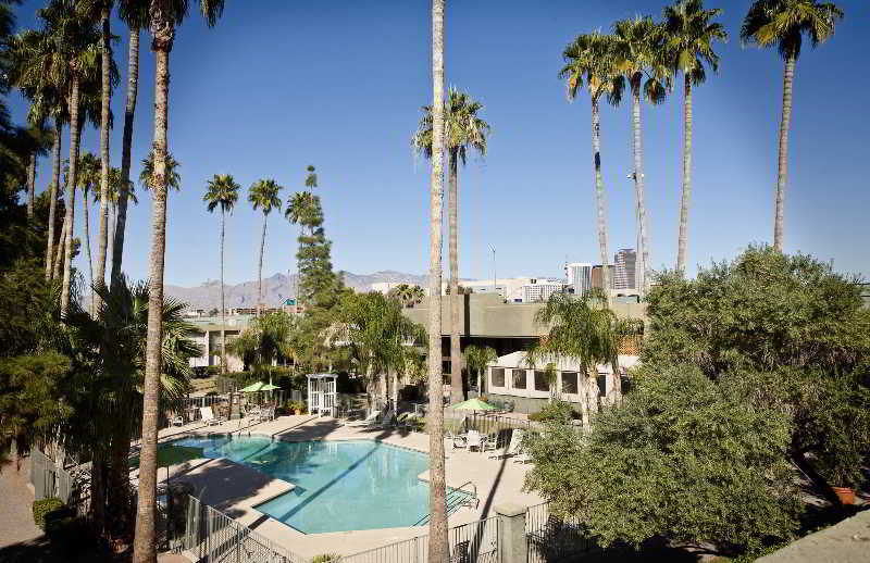 Riverpark Hotel