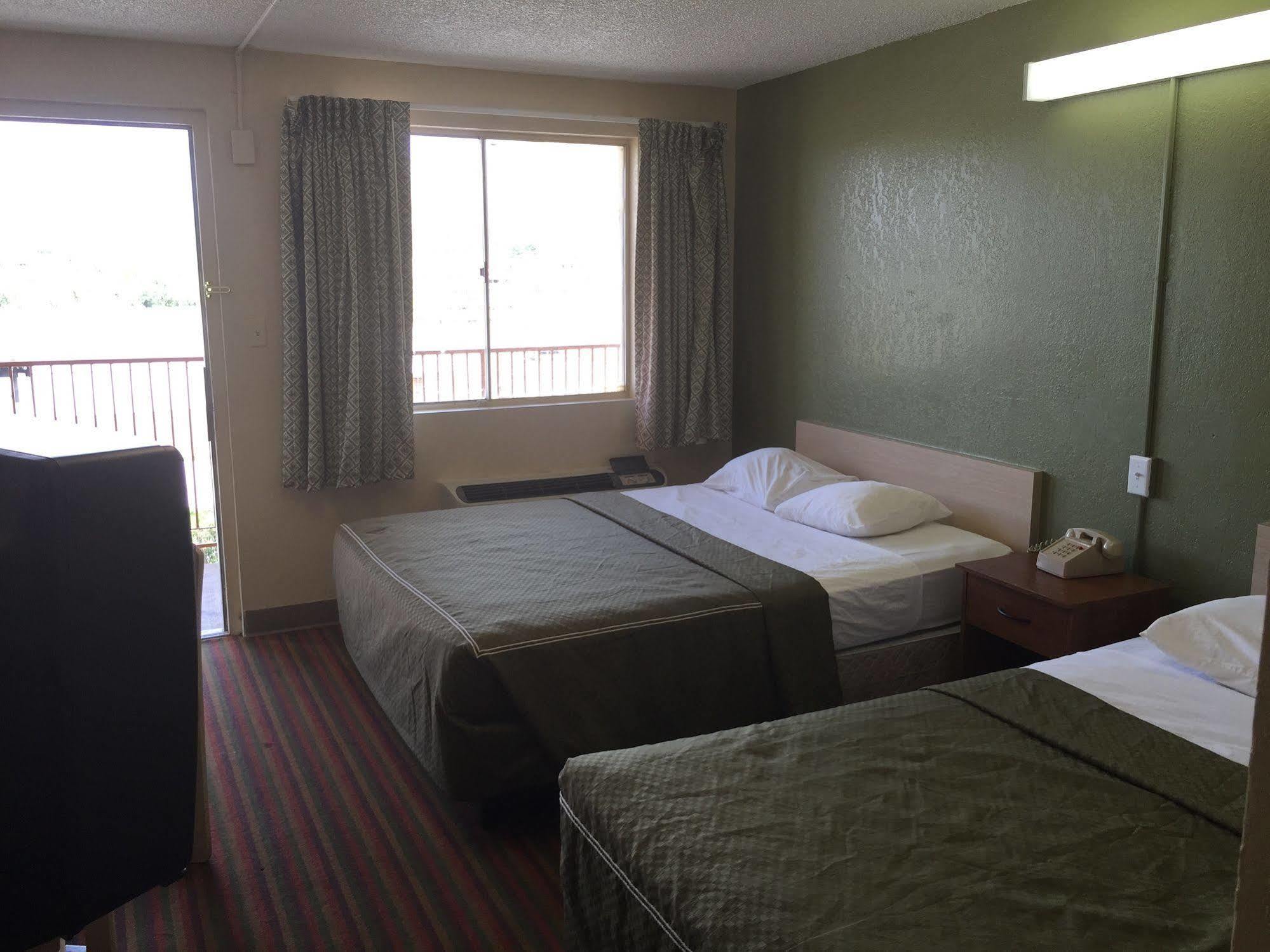 Hotel Oyo Downtown Tucson