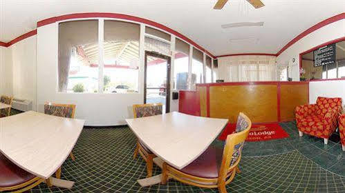 Hotel Econo