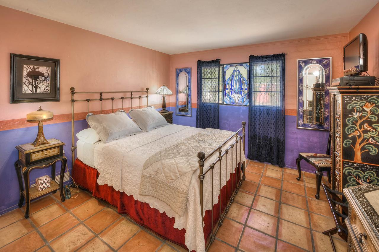 Bed & Breakfast Azure Gate Tucson