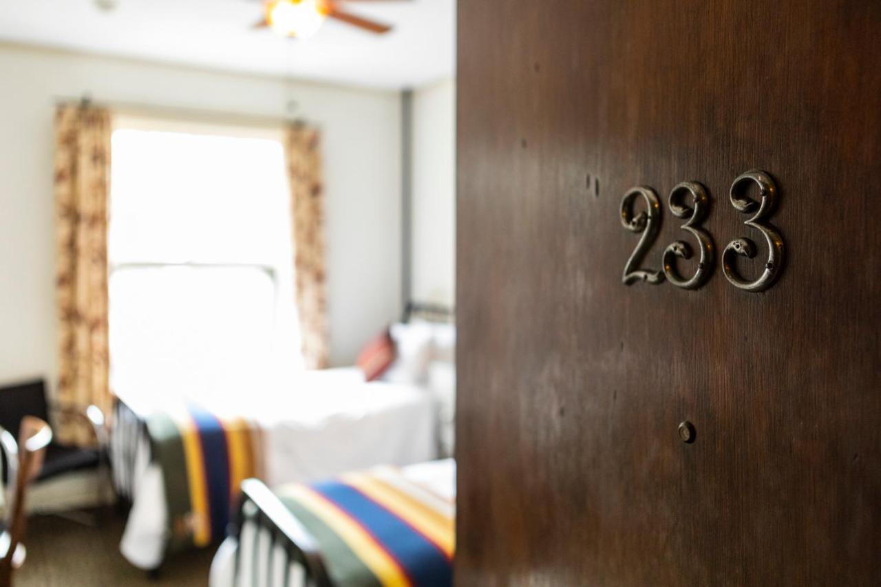 Hotel Congress Hotel 3*