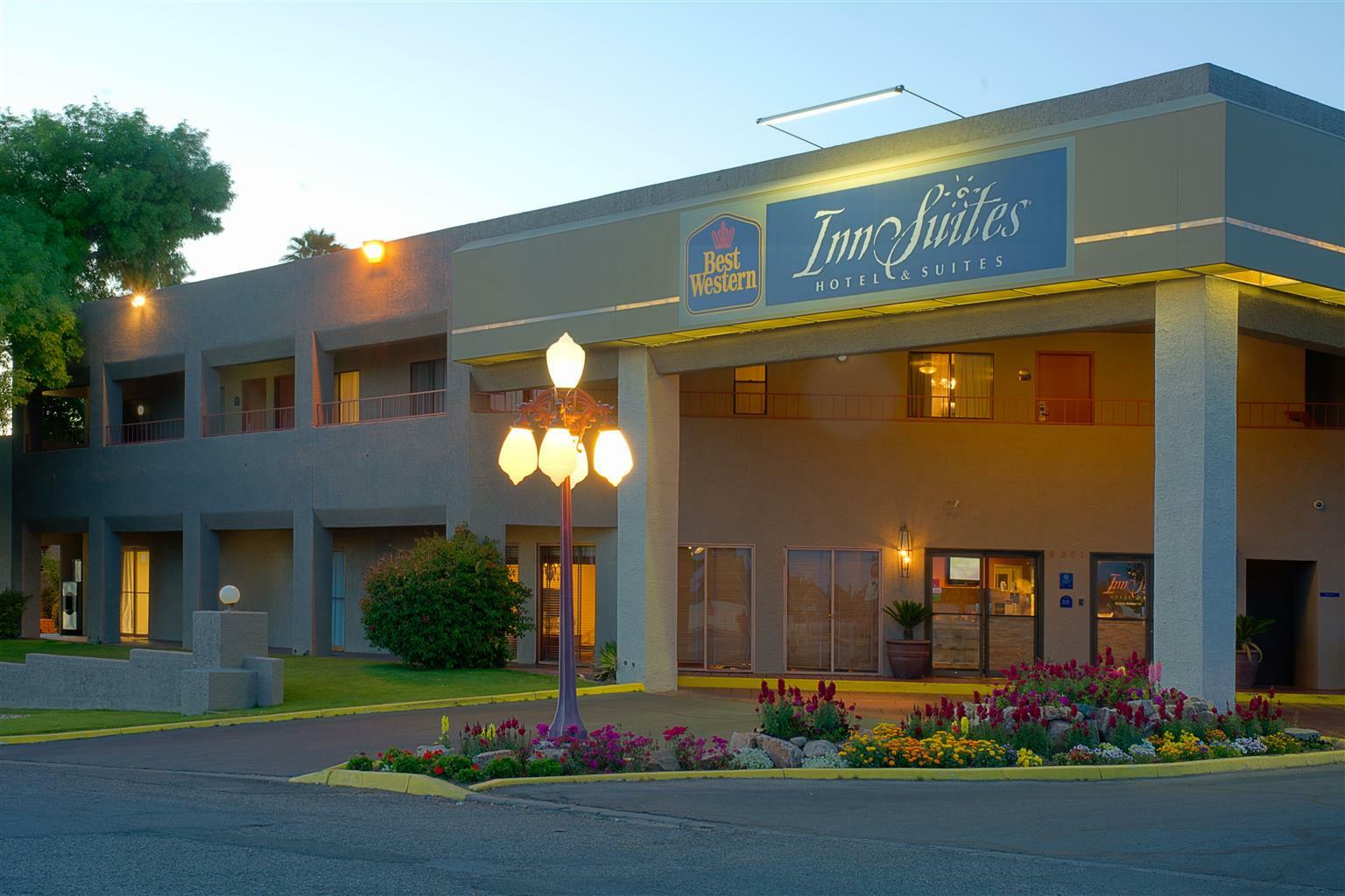 Western Innsuites Foothills & Hotel Casas Adobes