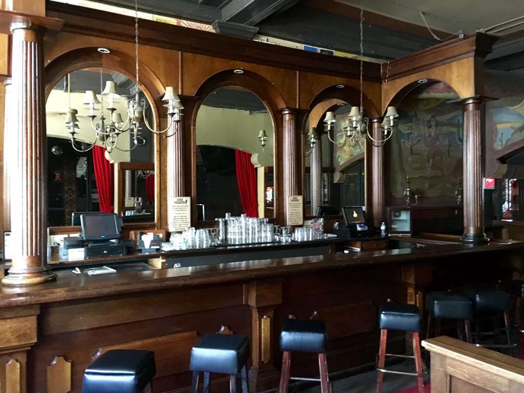 Hotel Congress Hotel 3*