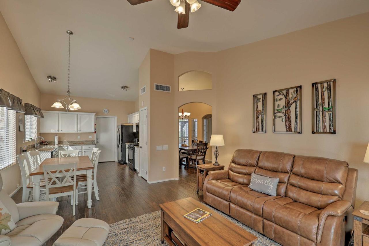Getaway With Yard, Pool, Hot Tub And Gas Grill! Holiday home Tucson