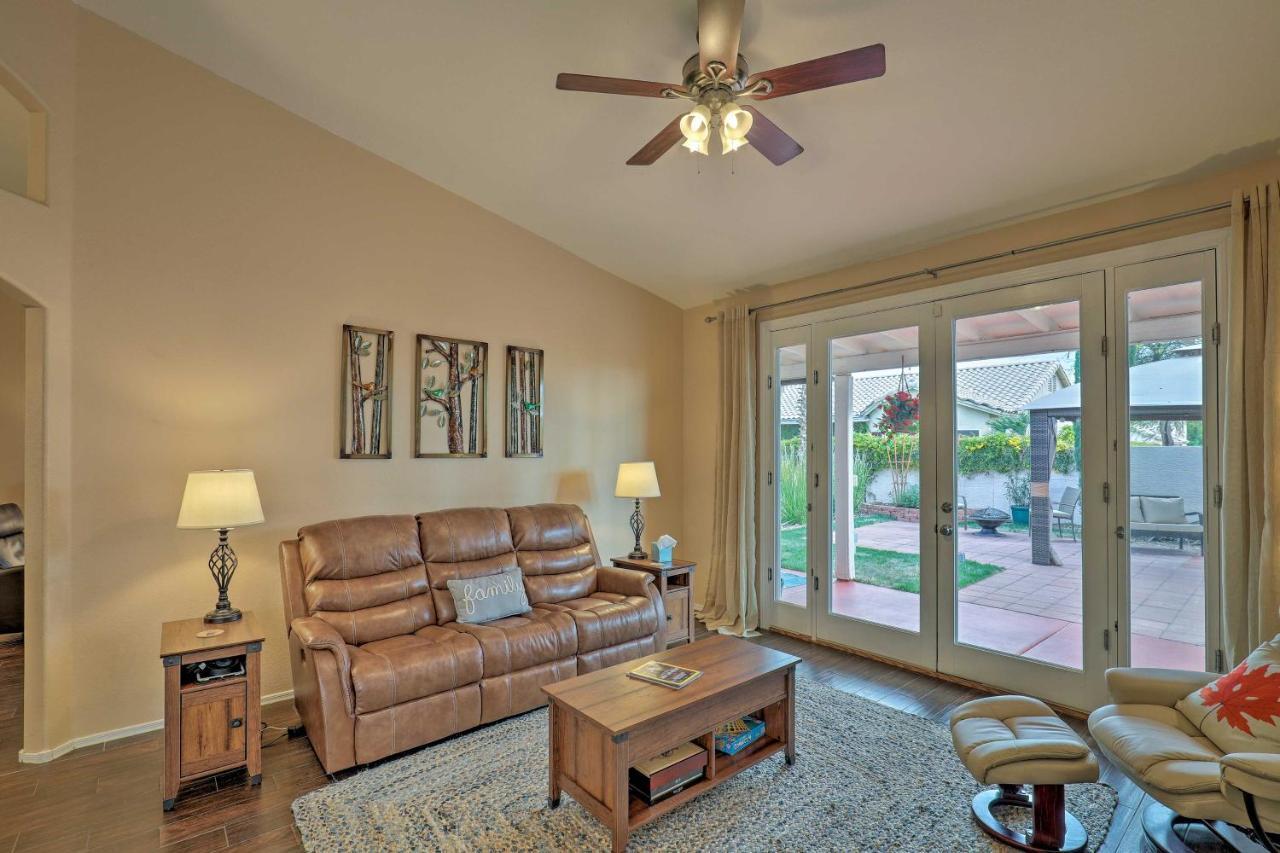 Getaway With Yard, Pool, Hot Tub And Gas Grill! *