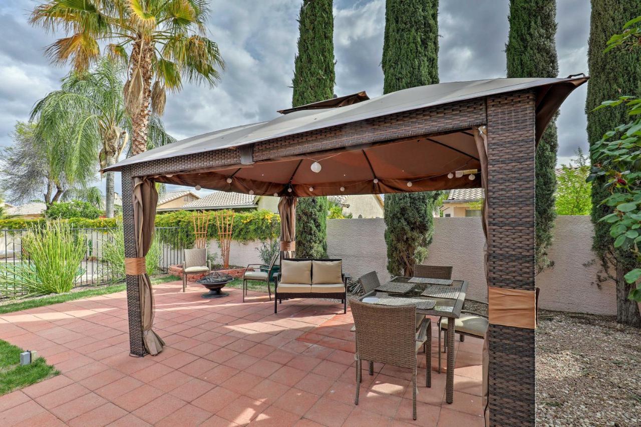 Getaway With Yard, Pool, Hot Tub And Gas Grill!