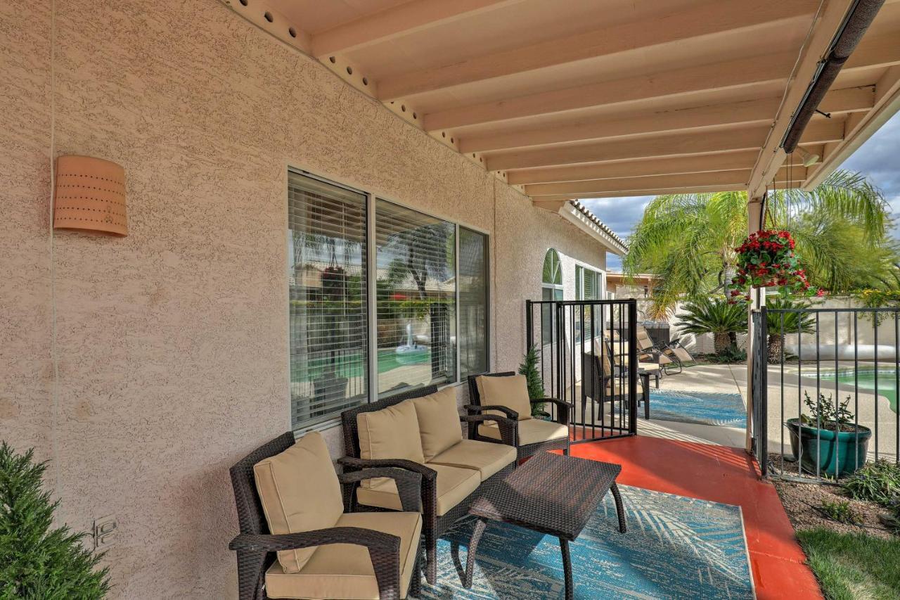 Holiday home Getaway With Yard, Pool, Hot Tub And Gas Grill! Tucson