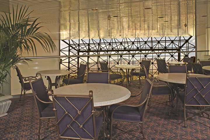 Hilton East Hotel