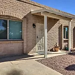 Sun-Dappled Tucson Home With Patio And Grill!