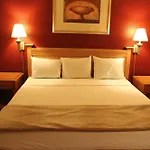 Fortuna Inn And Suites