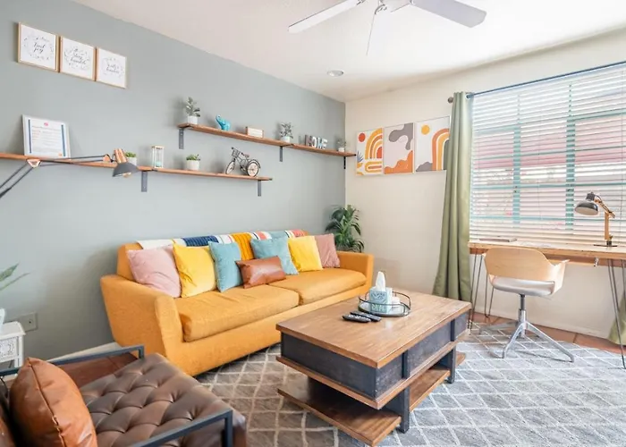 Vibrant 2Br Dt Living, Stylish & Serene Stay