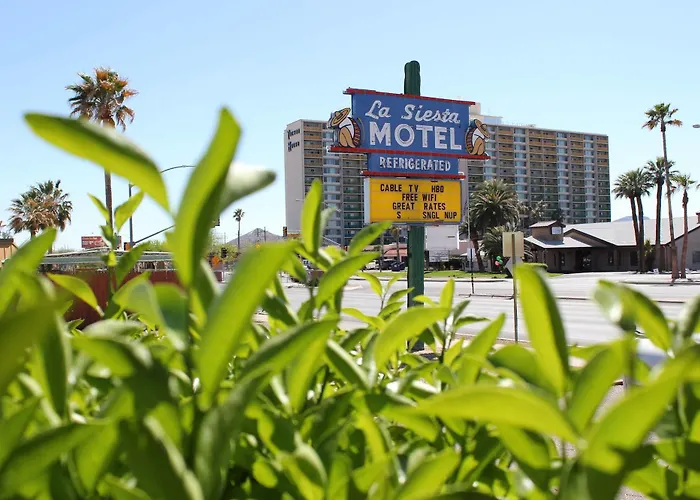 La Siesta Motel