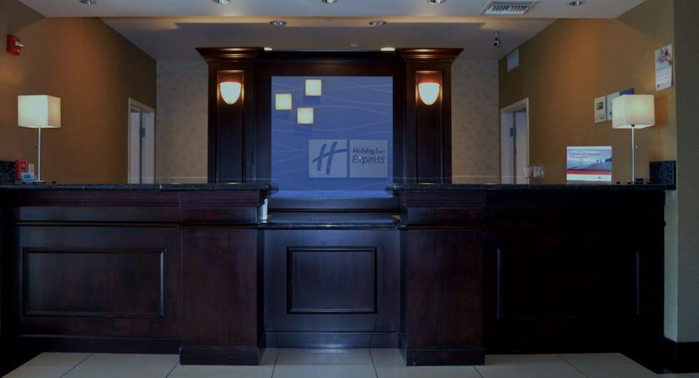 Hotel Express & By Ihg 3*