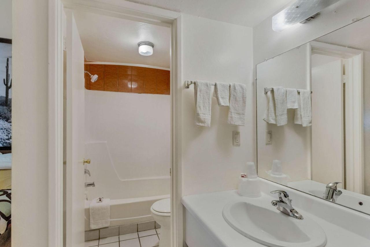 Hotel 6 Tucson, Az - East Williams Center 2*
