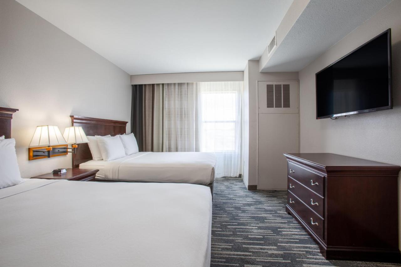 Hotel Country & By Radisson, Center Az 3*