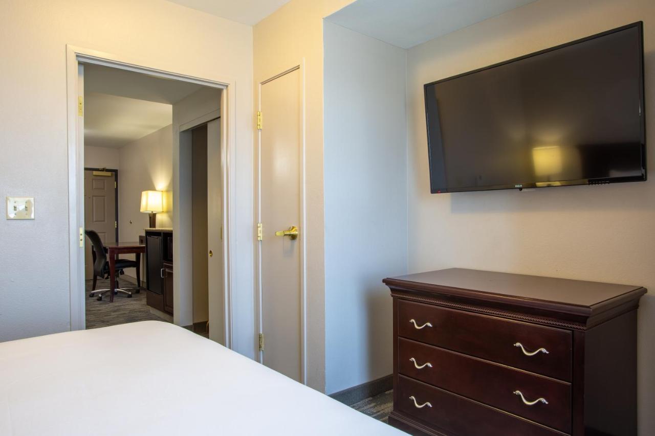 Country & By Radisson, Center Az Hotel Tucson