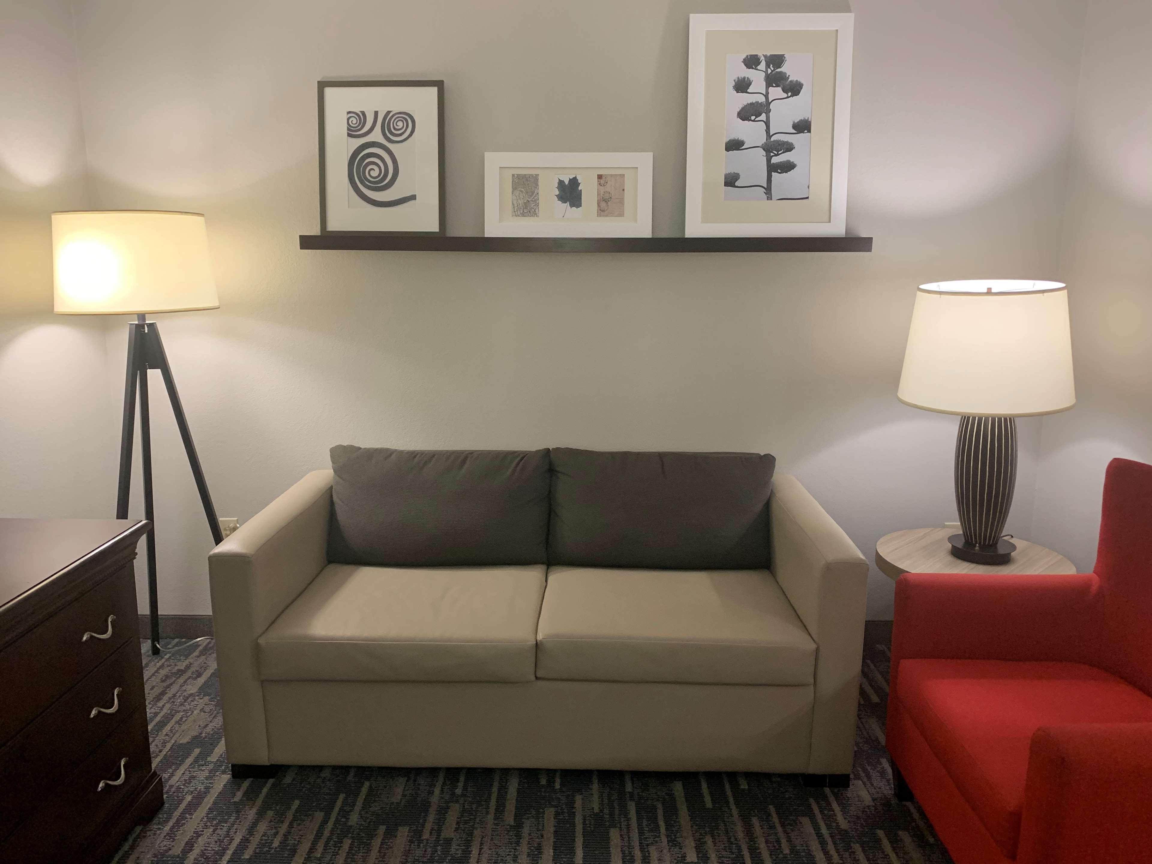 Hotel Country & By Radisson, Center Az 3*