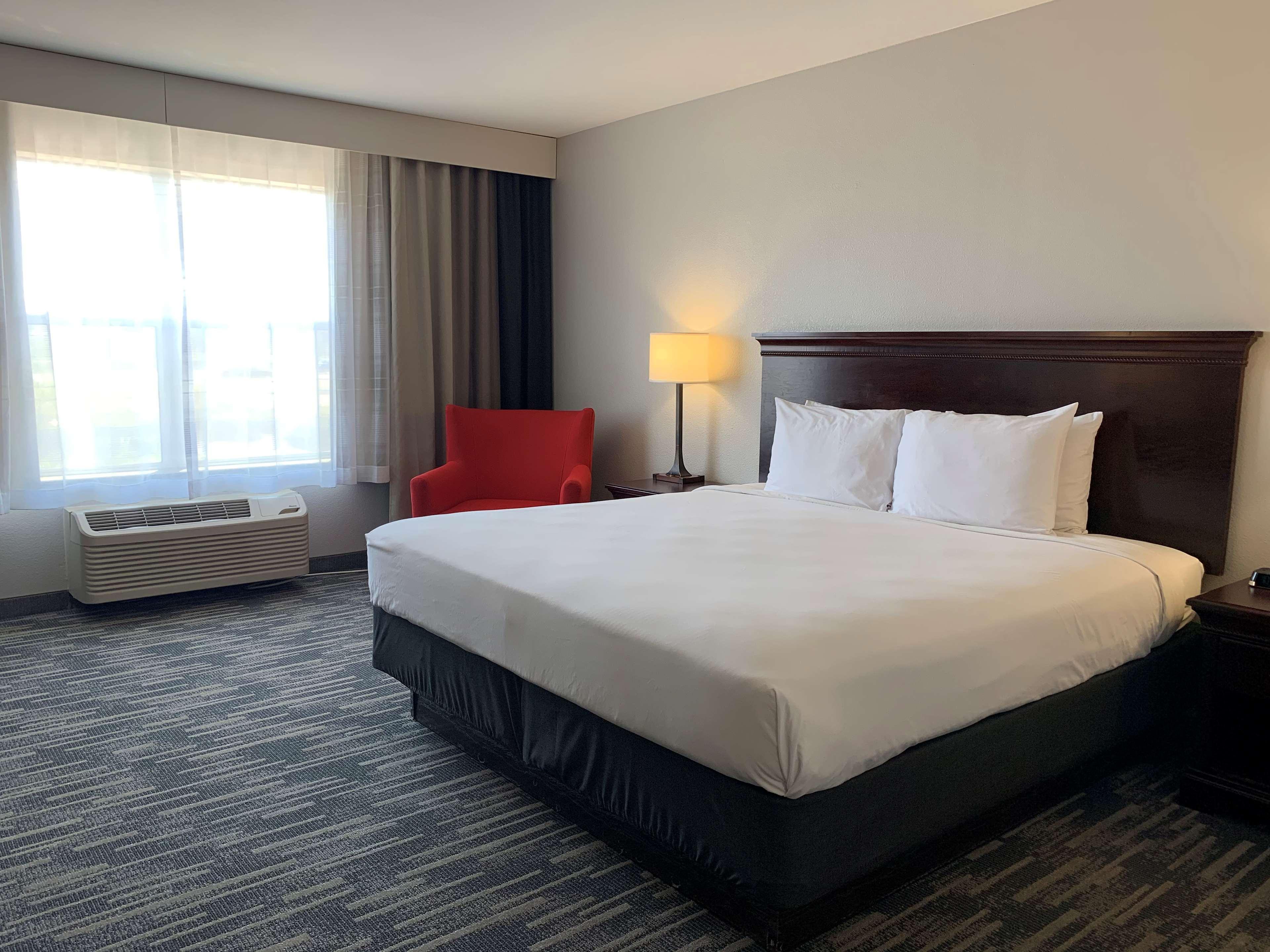 Country & By Radisson, Center Az Tucson