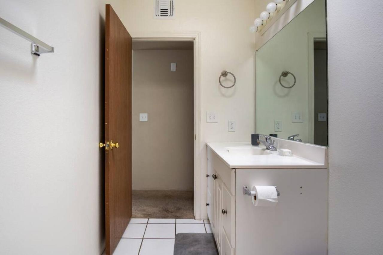 Comfortable And Bright 3-bedroom In Holiday home *
