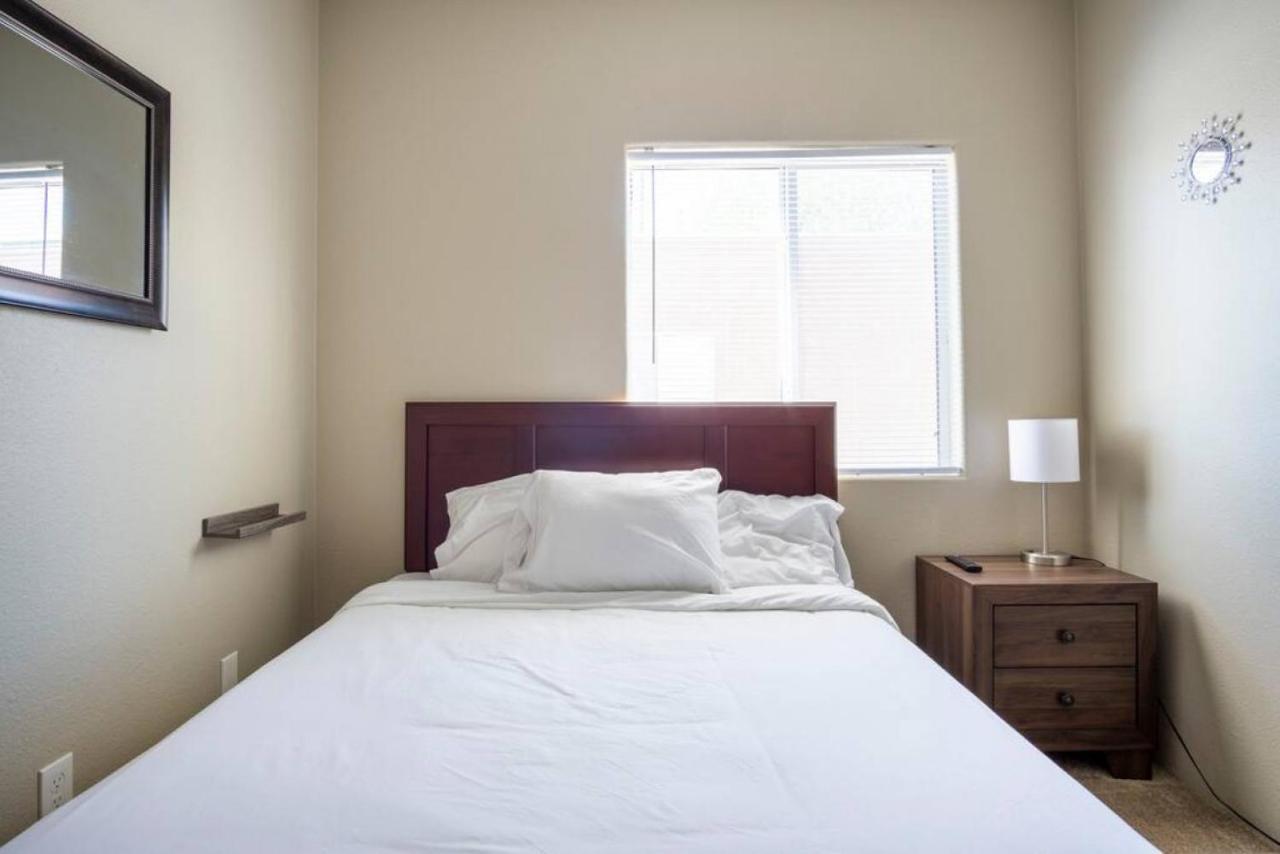 Comfortable And Bright 3-bedroom In