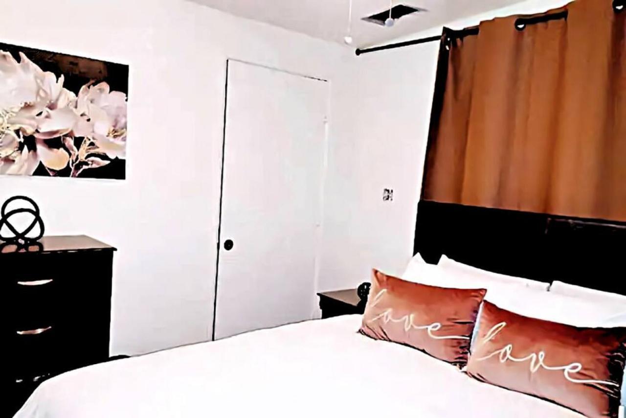 Apartment Amazing And Cool 2-bedroom Unit In *