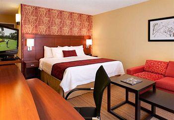 Courtyard By Marriott Williams Centre Hotel 3*