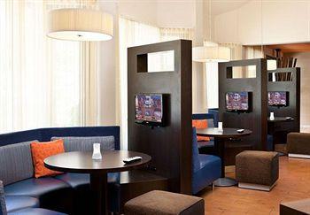 Hotel Courtyard By Marriott Williams Centre 3*